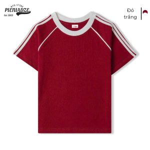 Áo thun đỏ đô phối đồ cổ điển